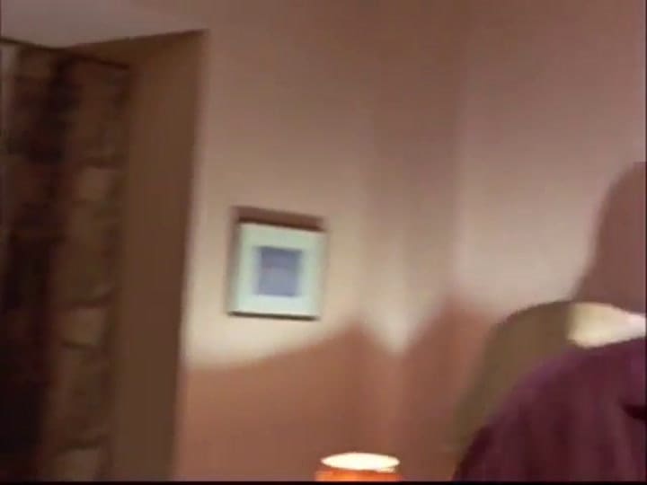 Jack Nicholson preparándose para la famosa escena de El resplandor
