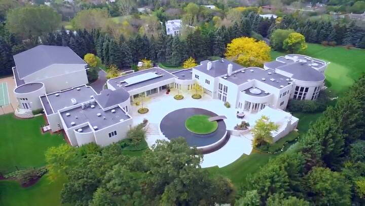 Así es la espectacular mansión que el ex basquetbolista Michael Jordan no puede vender - Fuente: YT