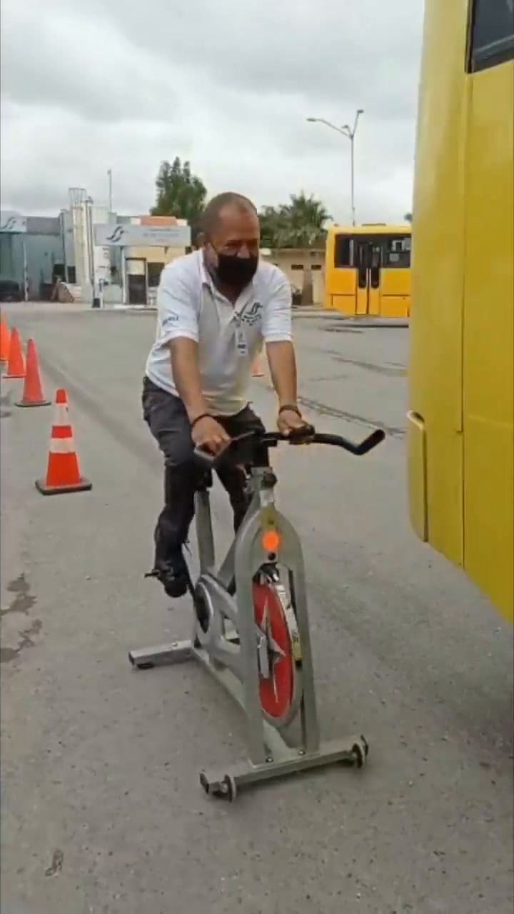 La práctica de concientización a los choferes de autobús que se volvió viral
