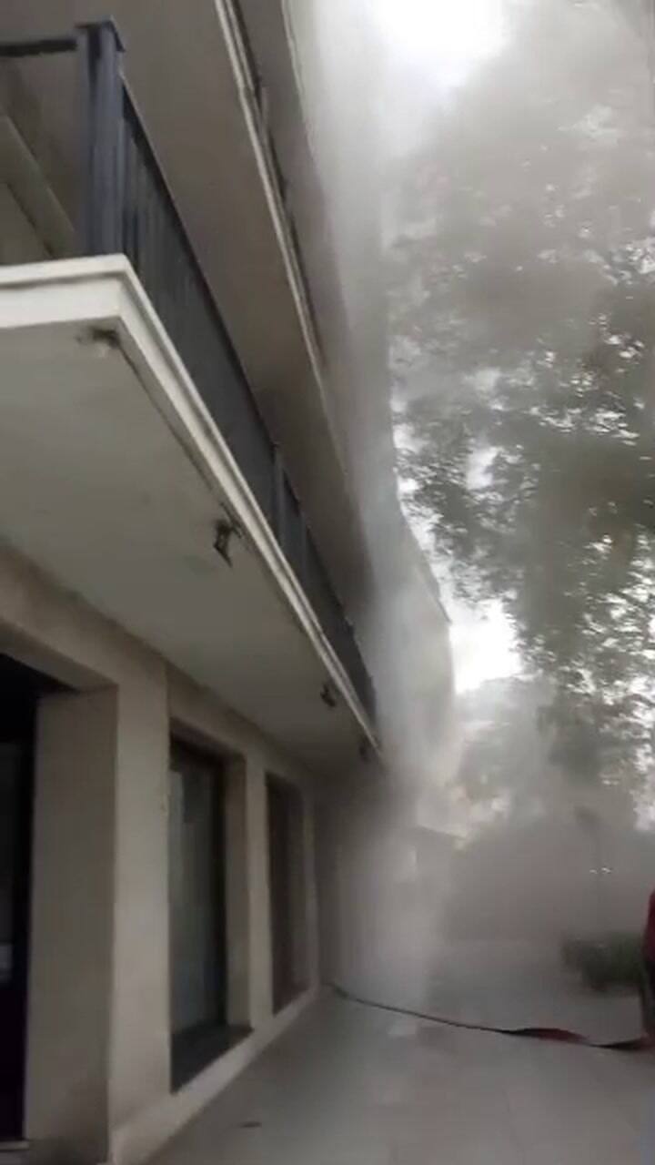 Se incendió el subsuelo de un edificio en Libertador y Tagle