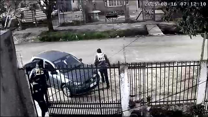 Se hacían pasar por policías para robar en Moreno