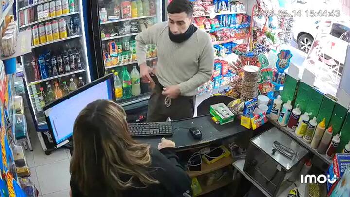 Un policía activo robó un kiosco en pleno centro de Lanús y fue detenido