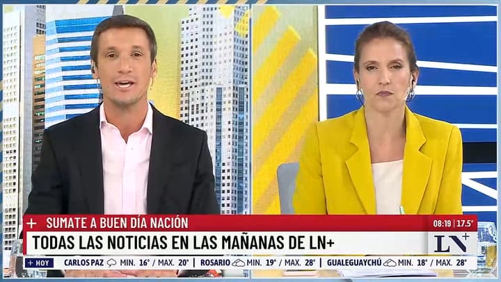 El impactante descenso de un grupo de esquiadores por el Etna durante una erupción activa