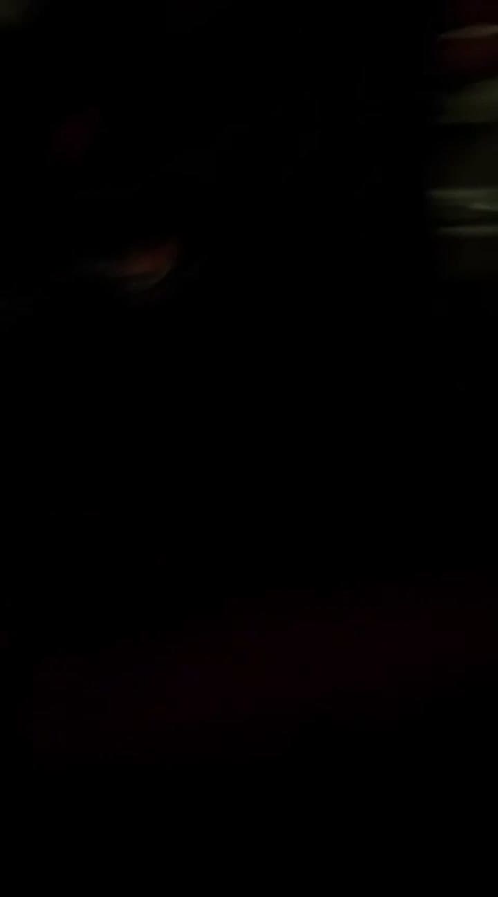 Hinchas de Platense tiraron piedras a micros de River