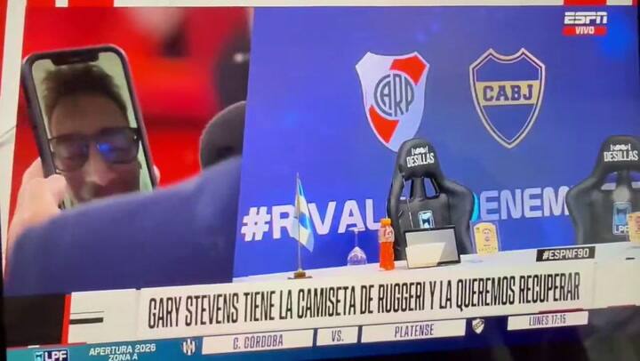 Morena Beltrán le señaló que no podía traducir eso por respeto