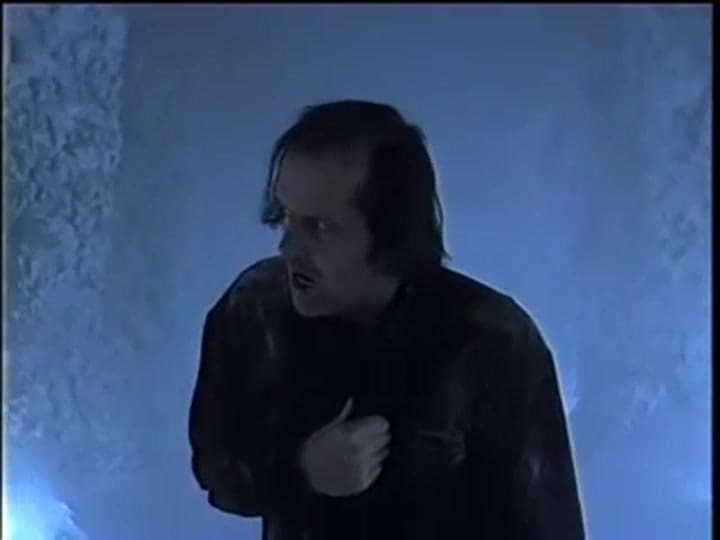 El laberinto de El resplandor, por la noche