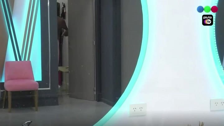 La dura pelea de Alfa y Romina