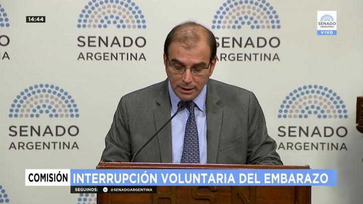 En Contra Manuel García Mansilla Abogado 10-07-18