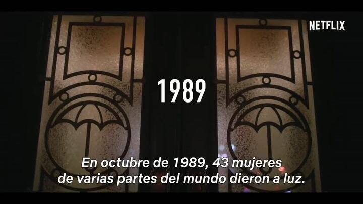 Una original vuelta de tuerca a las series de super héroes - Fuente: YouTube