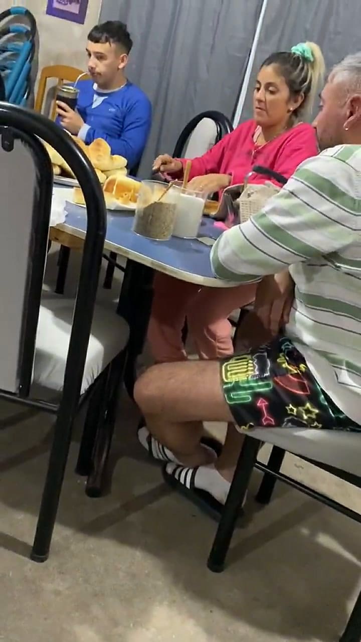 Le pidió a su papá que lo adopte y emocionó a todos