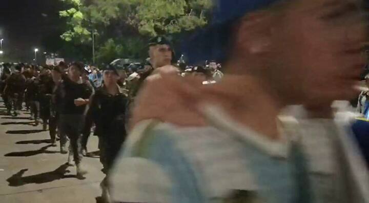 Fuerzas especiales en el predio de la AFA