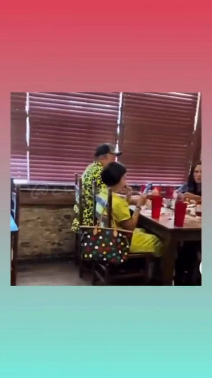 La dinastía Aguilar son expuestos por mozo que quejó por la propina