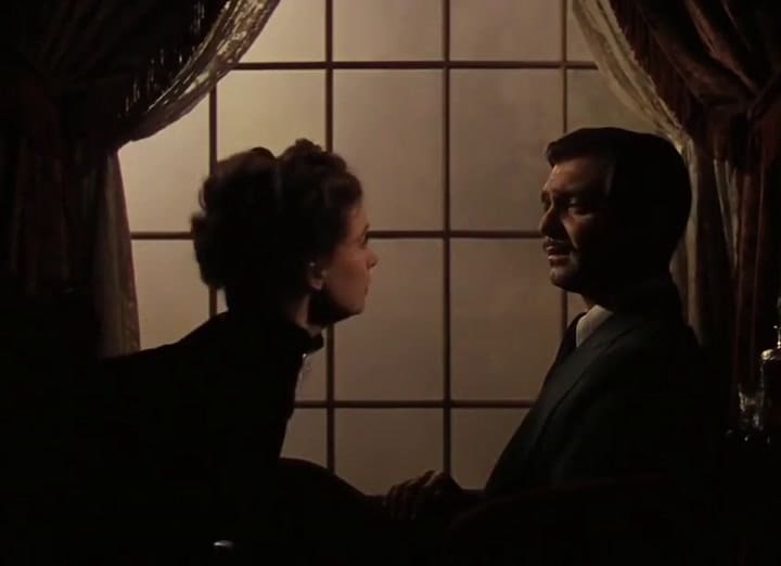 La escena final con una palabra prohibida - Fuente: YouTube