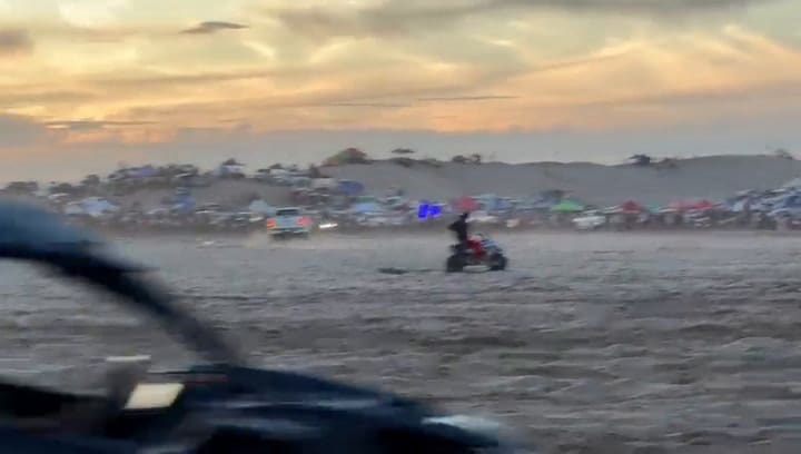 Peligrosas maniobras en Villa Gesell