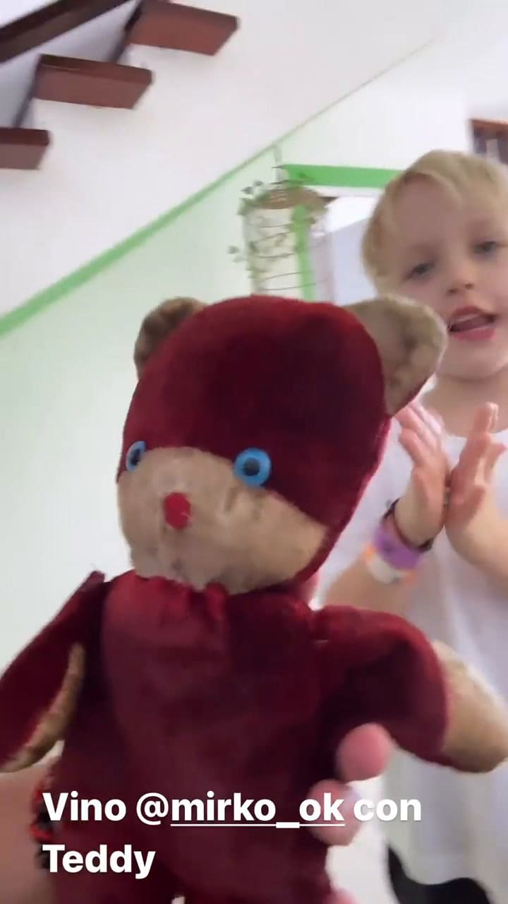 Marley mostró el regalo que le entregó su hijo