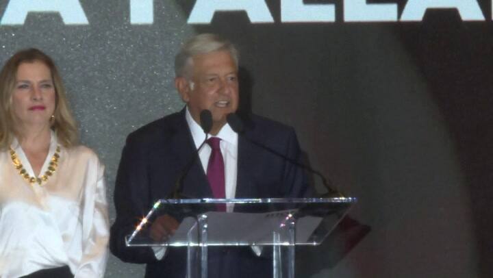 López Obrador celebra su triunfo - Fuente: AFP