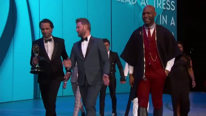 Claire Foy gana como mejor actriz