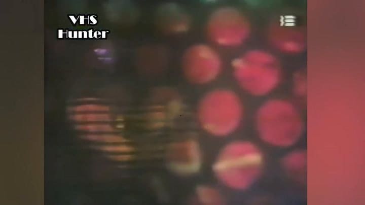 Alejandra Majluf como "La Colada" en Fax