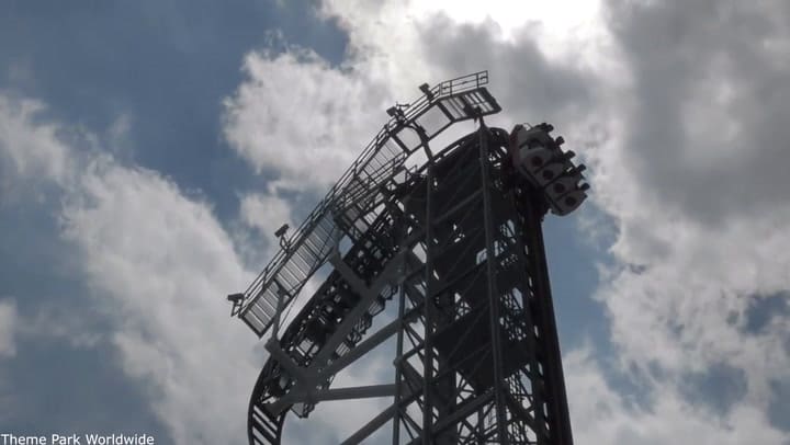 La montaña rusa Takabisha