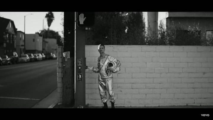 Cover me', el nuevo video de Depeche Mode