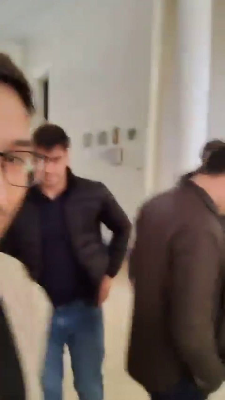 Francisco Adorni enfrentó un incómodo momento cuando fue a votar: un joven le quiso dejar dinero para Karina Milei