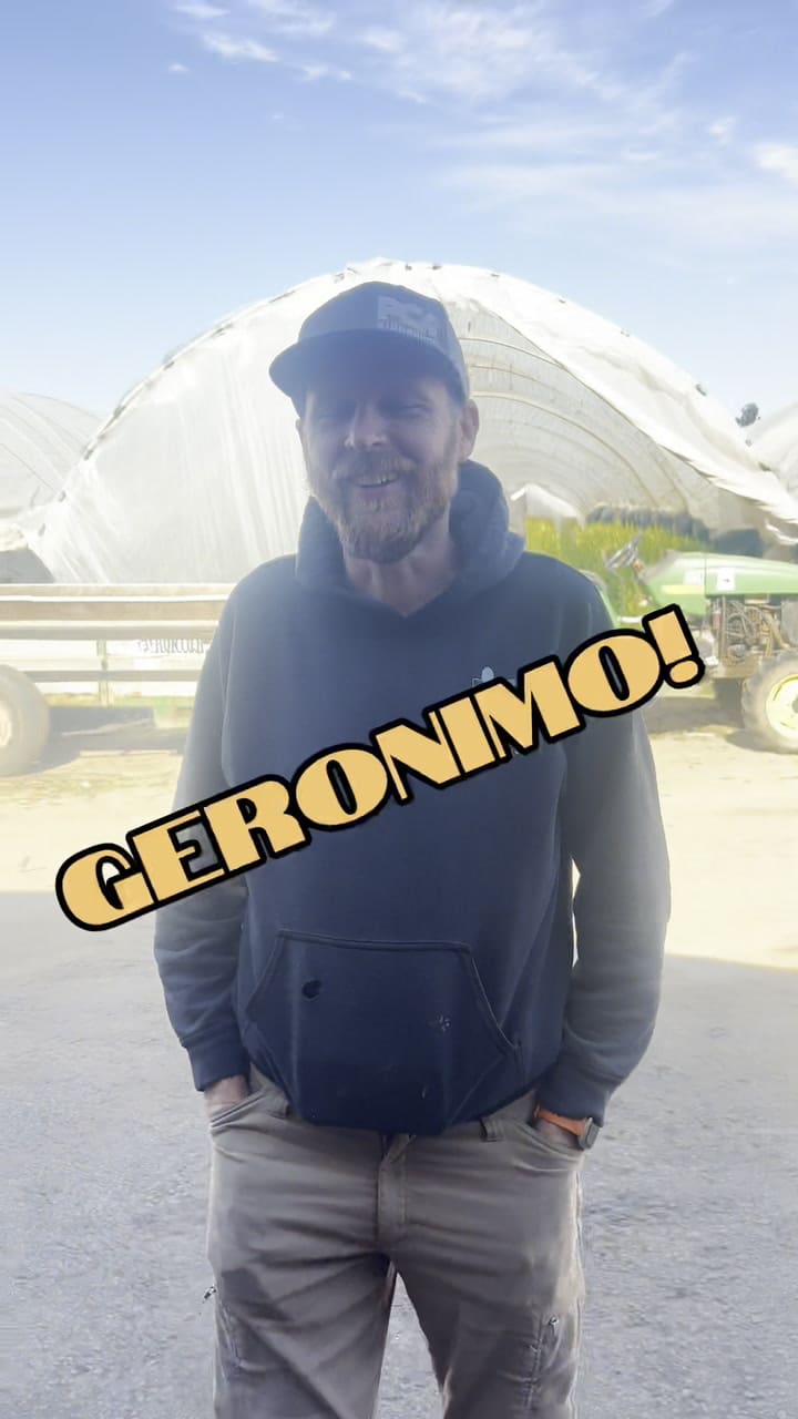 Patrón estadounidense prefiere a migrantes en su empresa (@el_texano805)