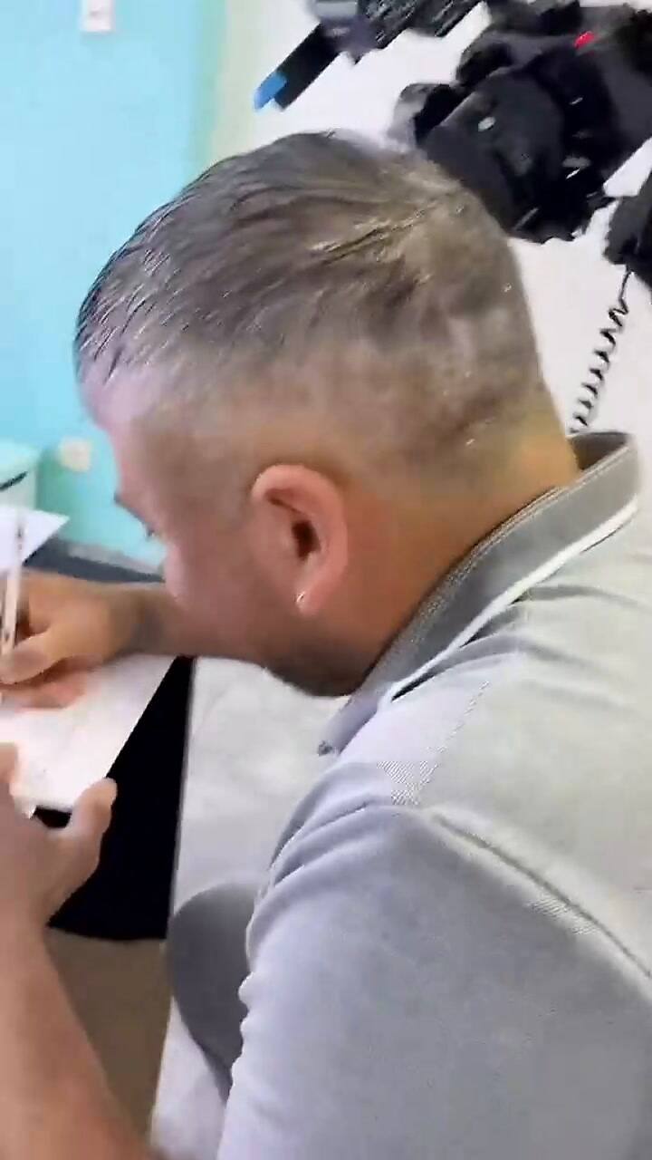 Rodrigo y Daniel firmaron los papeles de adopción