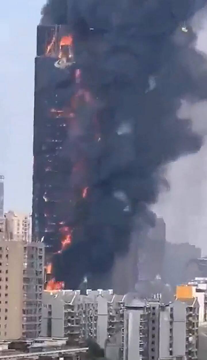 Incendio en una torre de China