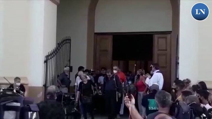 Femicidio: en medio del dolor y la indignación, despiden a Úrsula