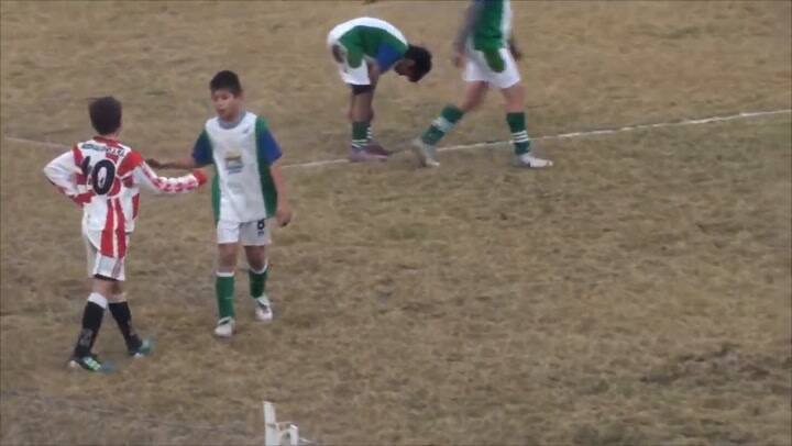 Pasó de probarse en Real Madrid y Boca a ser el futuro de River - Fuente: YouTube