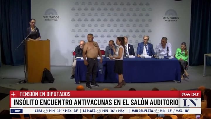 insolito encuentra antivacunas en el Congreso de la Nacion
