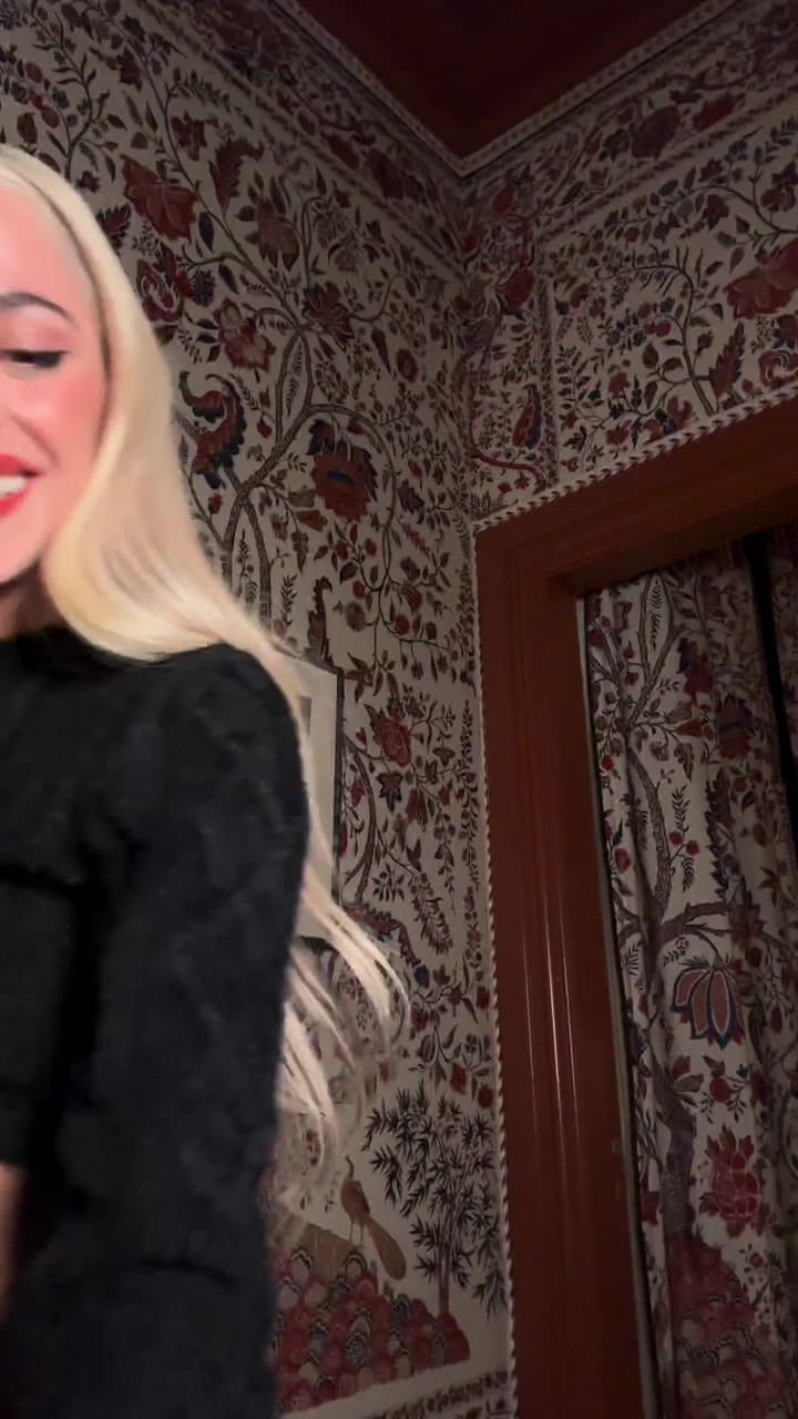 Tini Stoessel lució un nuevo look