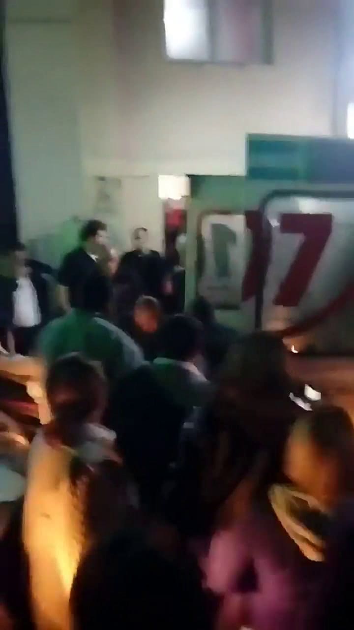 La ambulancia se lleva a Sergio Denis