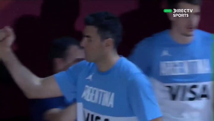 ¡Qué emoción! Suena el himno argentino de la final del Mundial de Básquet ante España.