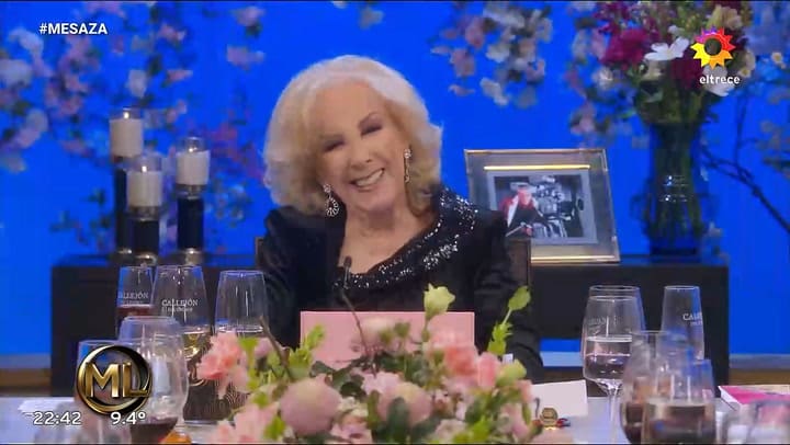La respuesta pícara de Mirtha Legrand a Beto Casella acerca de si usaría bikini