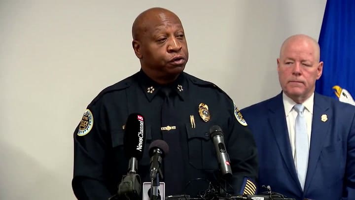 John Drake, jefe de la Policía Metropolitana confirmó que a dos de los detenidos se les acusa de usar sus vínculos con la banda venezolana Tren de Aragua