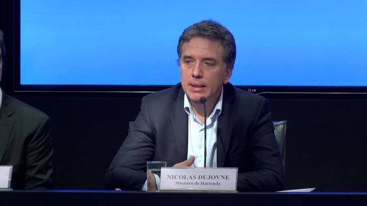 Dujovne afirmó que la sequía provocó un impacto adicional en la inflación - Fuente: Télam