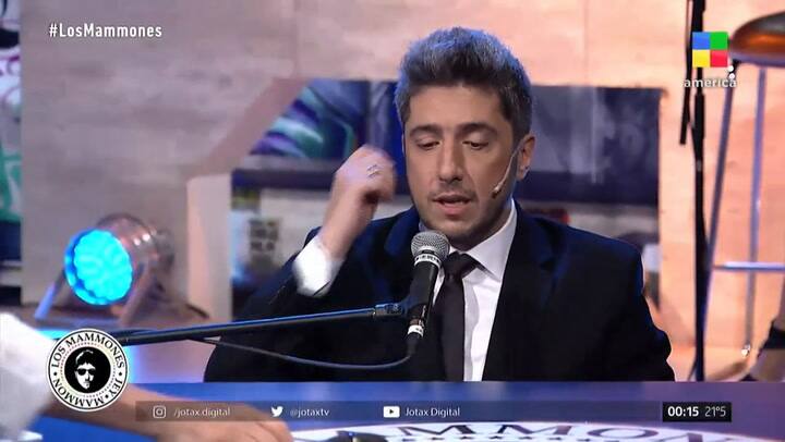 El show de Aníbal Pachano junto a Jey en Los Mammones - Fuente: América TV