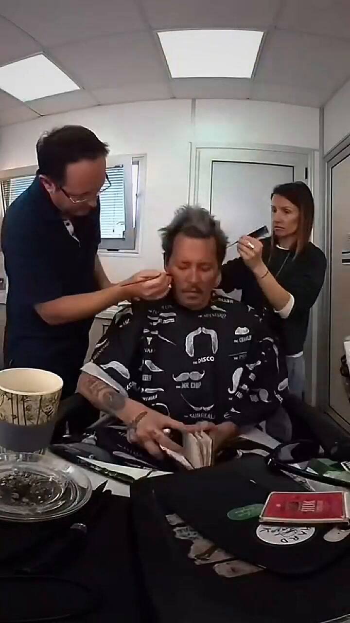 Johnny Depp comparte el proceso de caracterización de uno de sus personajes