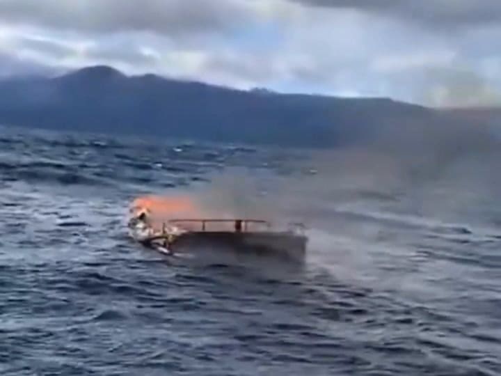 Una explosión en el motor de una lancha generó un incendio en pleno lago Nahuel Huapi
