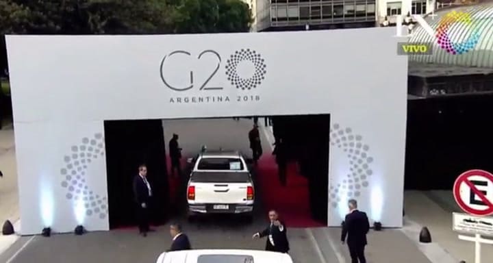 La llegada de Xi Jinping y Putin al Colón