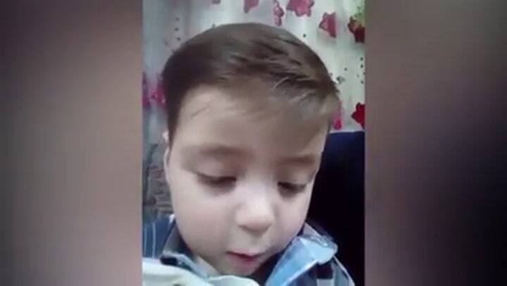 Omran, el niño sirio que fue una de las fotos más duras de la guerra, se mostró sano y contento