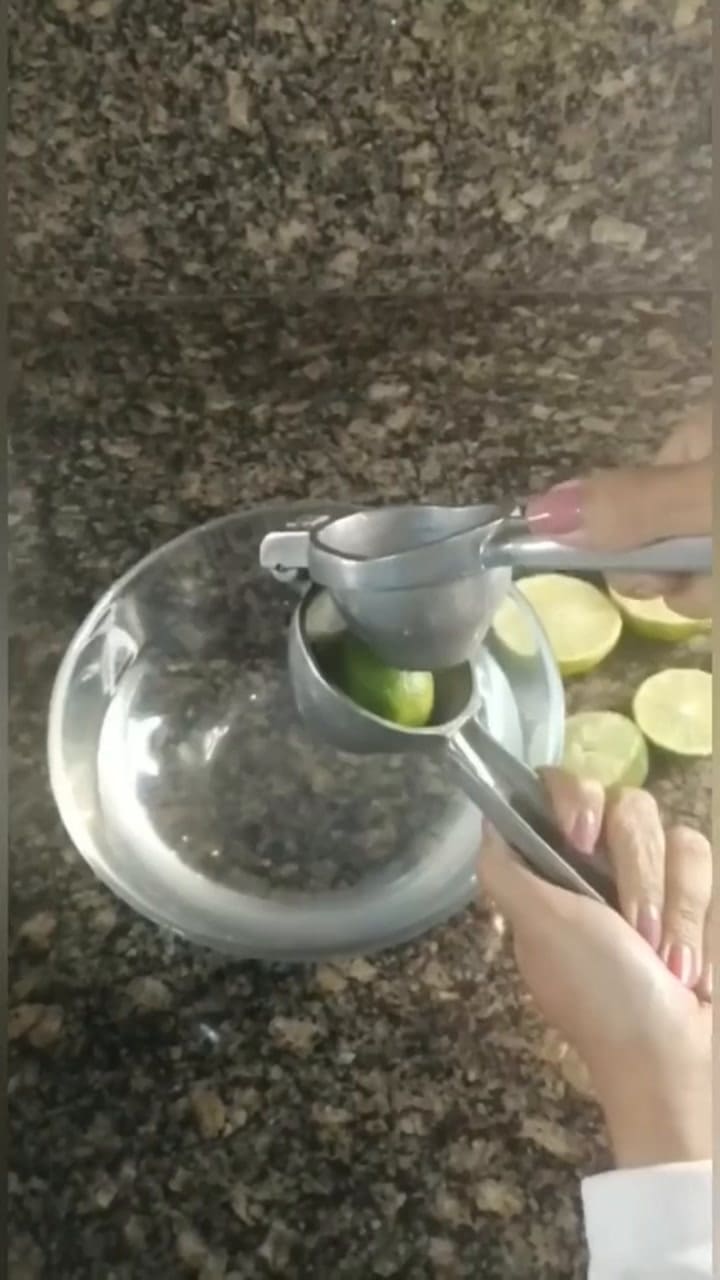 Para qué sirve echar sal en el inodoro