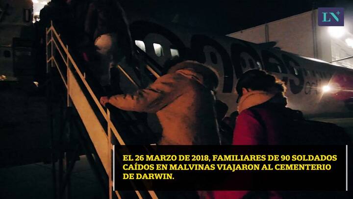 Cómo fue el encuentro de las familias con las lápidas que finalmente tienen nombre