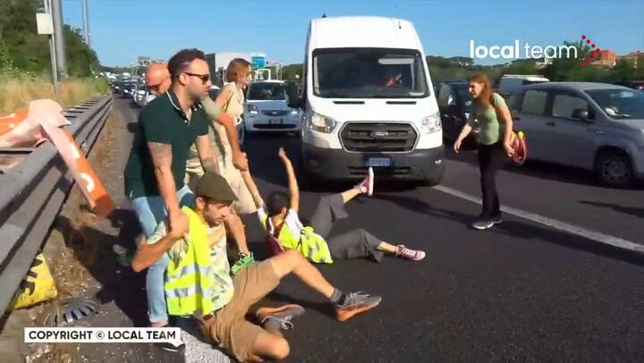 molestos por un corte de ruta, conductores desalojaron violentamente un piquete