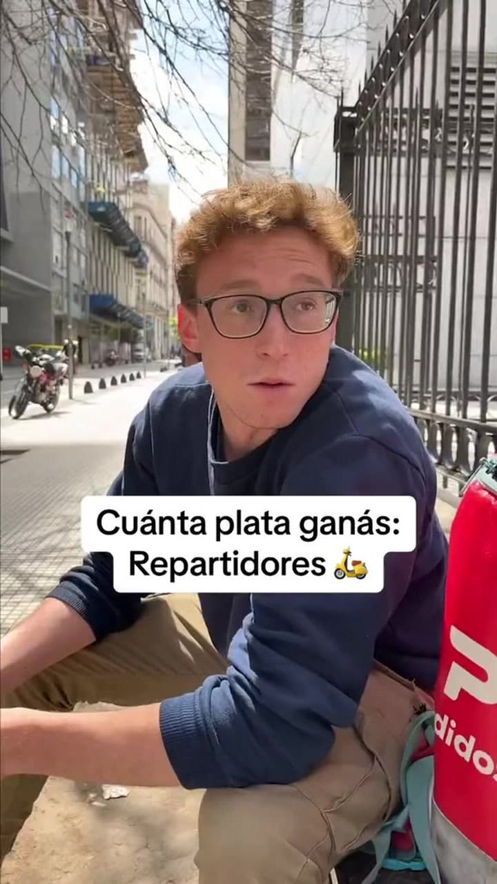 Le preguntó a los repartidores cuánto ganaban y las respuestas la sorprendieron