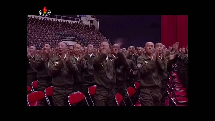 Corea del Norte simula un ataque a Estados Unidos y prende fuego su bandera