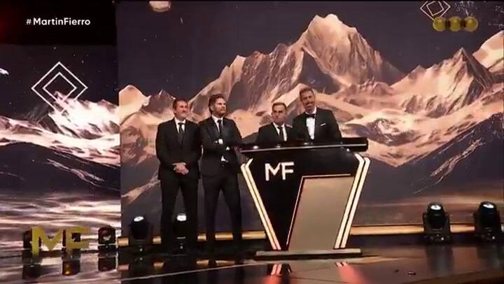 El homenaje a Macaya Márquez en los premios Martín Fierro