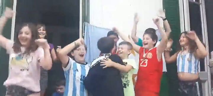 Cumple de 9 ayer', comentó otra usuaria de Twitter