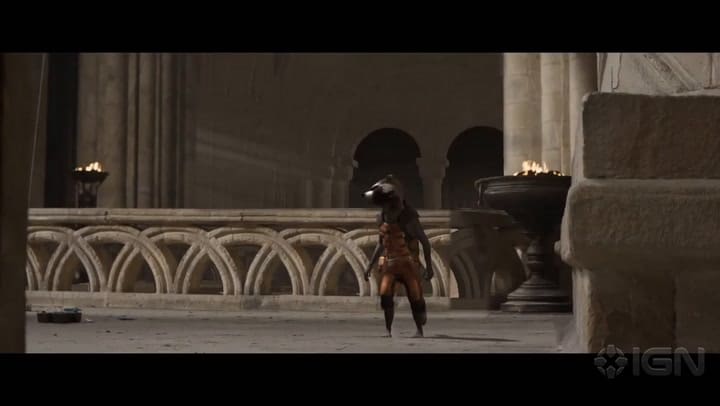 Mientras toma su cerveza mil, Thor sigue su aventura - Fuente: YouTube